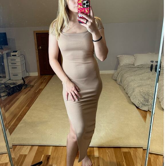 SYM: Ribbed Square Neck Bodycon Dress - Picture 2 of 7